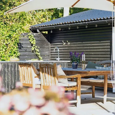 Feriehus On Hilltop By Sejero Bay